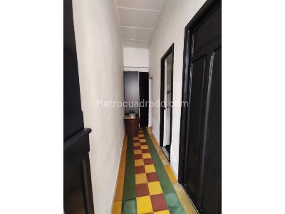 Casa de 5 alcobas en venta en Centro, Medellín, 300 m² · foto 16 de 20