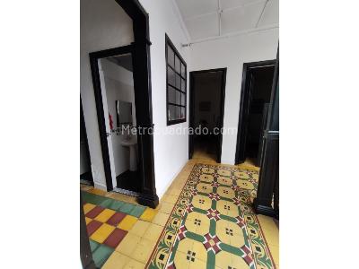 Casa de 5 alcobas en venta en Centro, Medellín, 300 m² · foto 19 de 20