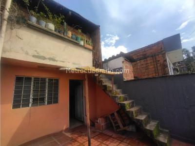 Casa de 5 alcobas en venta en La Milagrosa, Medellín, 124 m² · foto 18 de 20