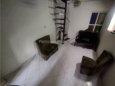 Casa de 5 alcobas en venta en La Milagrosa, Medellín, 124 m² · foto 3 de 20