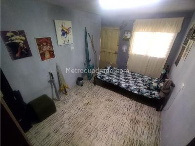 Casa de 5 alcobas en venta en La Milagrosa, Medellín, 124 m² · foto 4 de 20