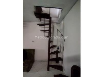 Casa de 5 alcobas en venta en La Milagrosa, Medellín, 124 m² · foto 5 de 20