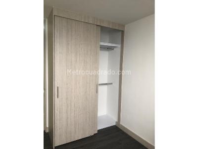 Apartamento de 3 alcobas en venta en Las Lomitas, Sabaneta, 72 m² · foto 10 de 12