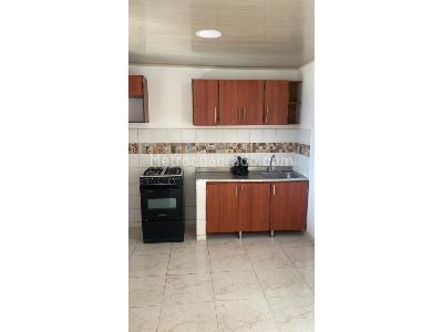 Casa de 3 alcobas en venta en Las Palmas, Medellín, 75 m² · foto 3 de 20