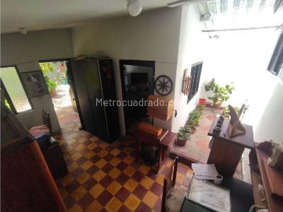 Casa de 4 alcobas en venta en Buenos Aires, Medellín, 243 m² · foto 10 de 20