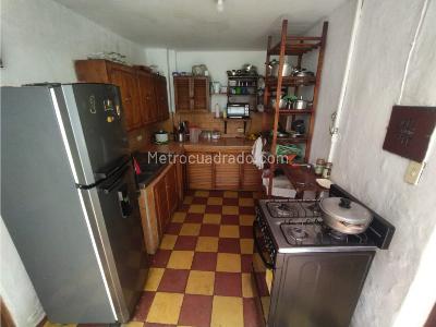 Casa de 4 alcobas en venta en Buenos Aires, Medellín, 243 m² · foto 17 de 20