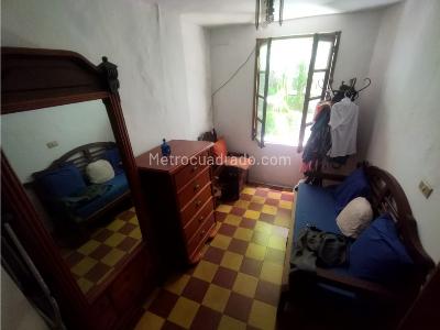 Casa de 4 alcobas en venta en Buenos Aires, Medellín, 243 m² · foto 8 de 20