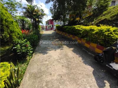 Casa de 5 alcobas en venta en El Salvador, Medellín, 152 m² · foto 2 de 20