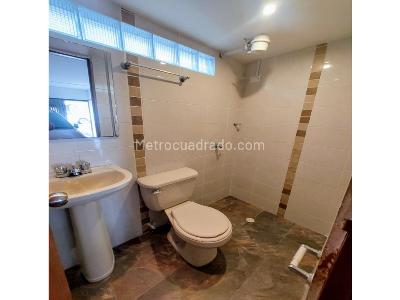 Casa de 4 alcobas en venta en Laureles, Medellín, 224 m² · foto 17 de 20