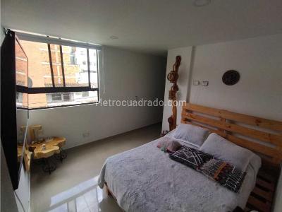 Apartamento en venta en Laureles, Medellín · foto 8 de 14