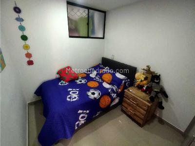 Apartamento en venta en Laureles, Medellín · foto 13 de 14