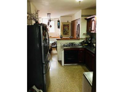 Apartamento en venta en Laureles, Medellín · foto 2 de 8