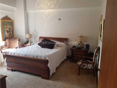 Apartamento en venta en Laureles, Medellín · foto 7 de 8