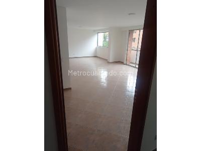 Apartamento de 5 alcobas en venta en Lorena, Medellín, 210 m² · foto 9 de 16