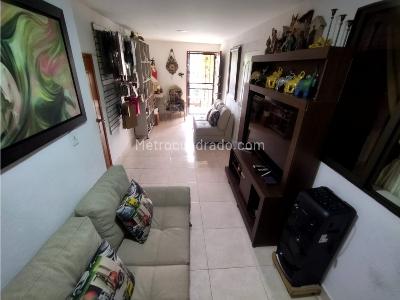 Casa de 5 alcobas en venta en Boston, Medellín, 165 m² · foto 10 de 20