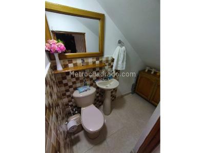 Casa de 5 alcobas en venta en Boston, Medellín, 165 m² · foto 12 de 20