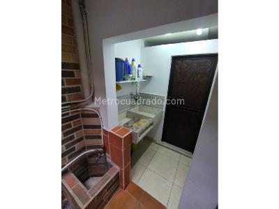 Casa de 5 alcobas en venta en Boston, Medellín, 165 m² · foto 14 de 20