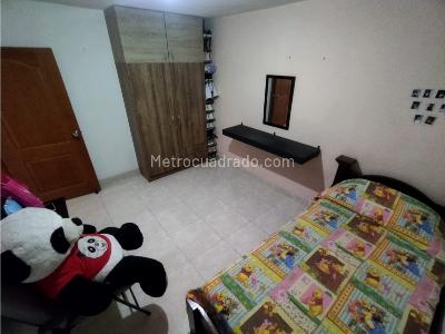 Casa de 5 alcobas en venta en Boston, Medellín, 165 m² · foto 16 de 20
