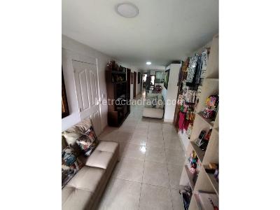 Casa de 5 alcobas en venta en Boston, Medellín, 165 m² · foto 9 de 20