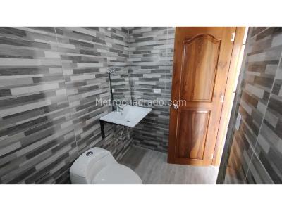 Casa de 5 alcobas en venta en La Doctora, Sabaneta, 210 m² · foto 11 de 20