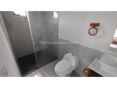 Casa de 5 alcobas en venta en La Doctora, Sabaneta, 210 m² · foto 17 de 20