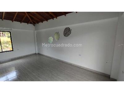 Casa de 5 alcobas en venta en La Doctora, Sabaneta, 210 m² · foto 18 de 20