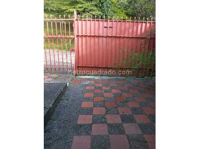 Casa de 5 alcobas en venta en Belen Fatima, Medellín, 258 m² · foto 6 de 7