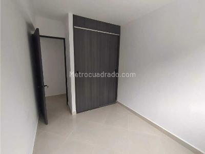 Apartamento de 3 alcobas en venta en Amazonia, Bello, 76 m² · foto 11 de 12