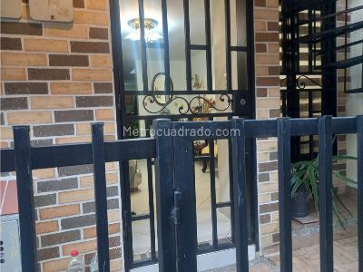 Apartamento en venta en San Antonio De Prado, Medellín · foto 2 de 15