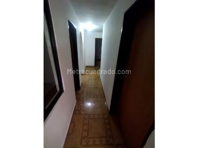 Casa de 4 alcobas en venta en Buenos Aires, Medellín, 97 m² · foto 15 de 20
