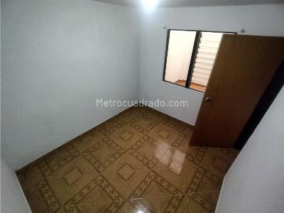 Casa de 4 alcobas en venta en Buenos Aires, Medellín, 97 m² · foto 16 de 20