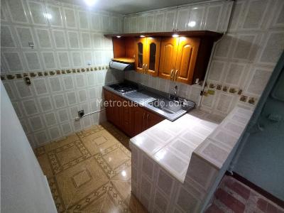 Casa de 4 alcobas en venta en Buenos Aires, Medellín, 97 m² · foto 3 de 20