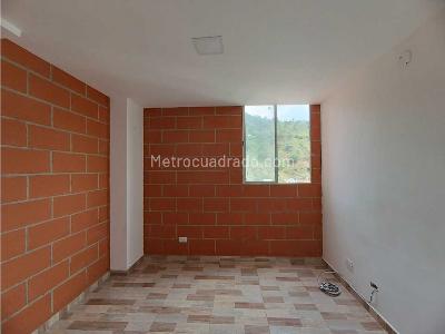 Apartamento de 2 alcobas en venta en La Gabriela, Bello, 36 m² · foto 10 de 13