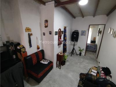 Casa de 4 alcobas en venta en Buenos Aires, Medellín, 117 m² · foto 10 de 20