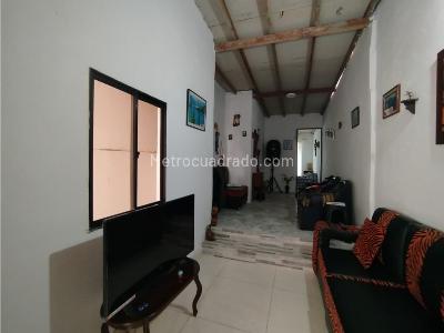 Casa de 4 alcobas en venta en Buenos Aires, Medellín, 117 m² · foto 14 de 20