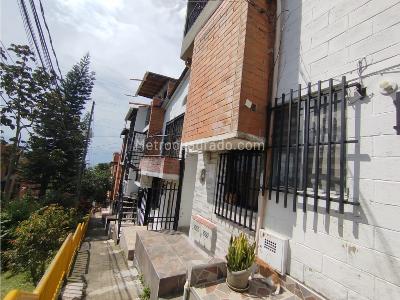 Casa de 4 alcobas en venta en Buenos Aires, Medellín, 117 m² · foto 3 de 20