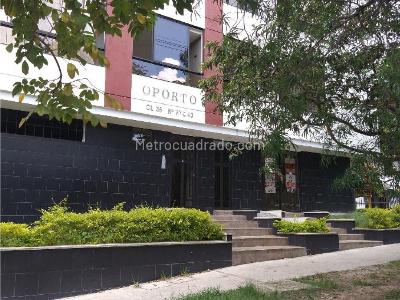 Apartamento en venta en Almeria, Medellín · foto 2 de 20