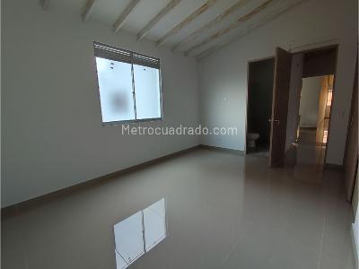 Apartamento de 3 alcobas en venta en Calasanz, Medellín, 119 m² · foto 4 de 18