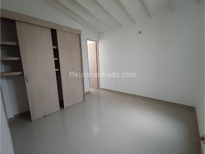 Apartamento de 3 alcobas en venta en Calasanz, Medellín, 119 m² · foto 8 de 18