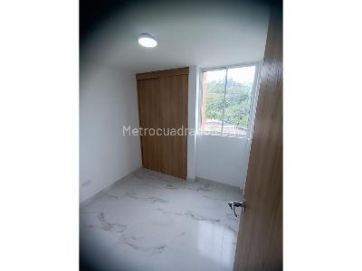 Apartamento de 3 alcobas en venta en Sabaneta, Sabaneta, 51 m² · foto 13 de 19