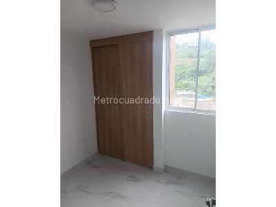 Apartamento de 3 alcobas en venta en Sabaneta, Sabaneta, 51 m² · foto 14 de 19