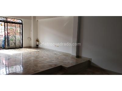 Casa de 4 alcobas en venta en Calasanz, Medellín, 215 m² · foto 15 de 20