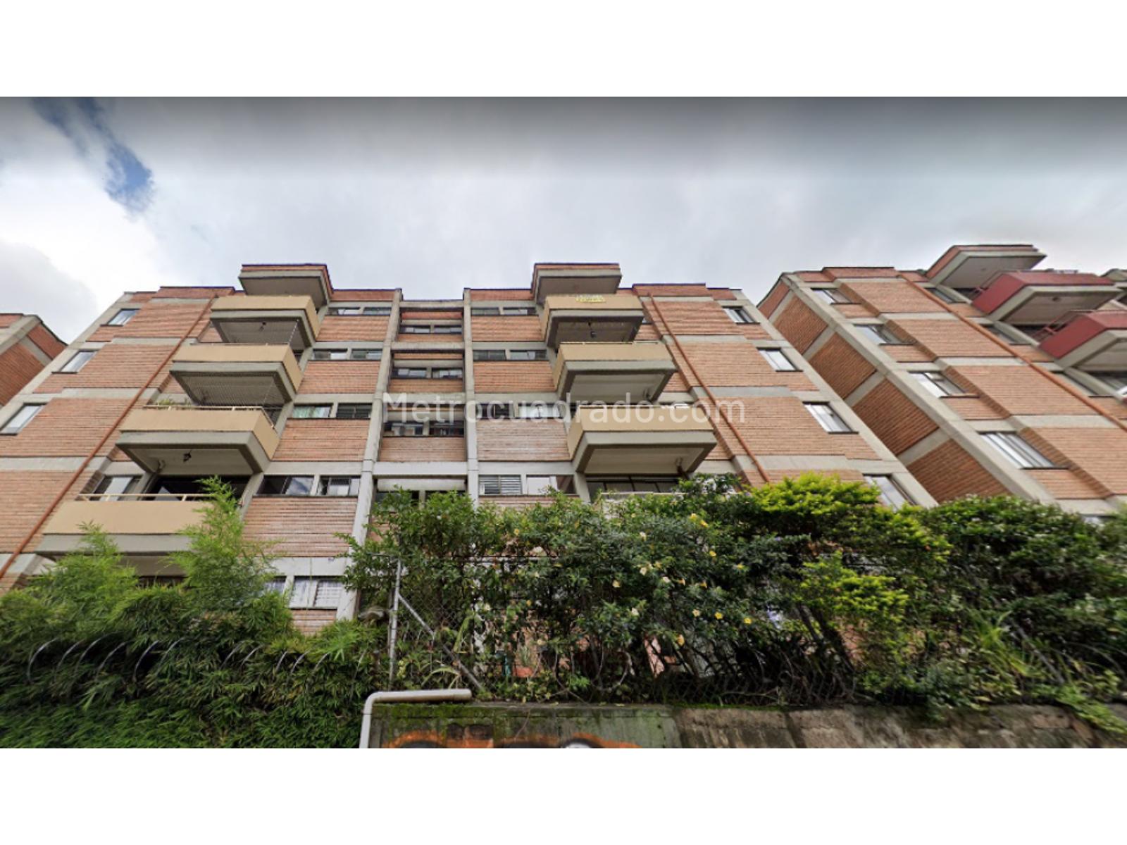 Casa de 4 habitaciones en venta en Calasanz, Medellín — imagen 1 de 20