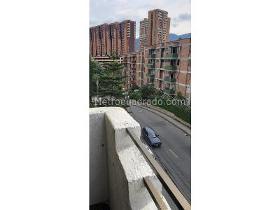 Casa de 4 alcobas en venta en Calasanz, Medellín, 215 m² · foto 9 de 20