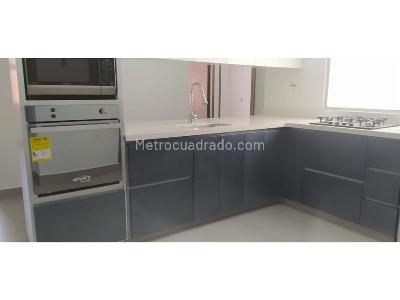 Apartamento de 3 alcobas en venta en Perez, Bello, 107 m² · foto 19 de 20