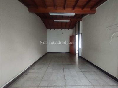 Casa de 5 alcobas en venta en Belen Rosales, Medellín, 295 m² · foto 3 de 12