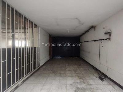 Casa de 5 alcobas en venta en Belen Rosales, Medellín, 295 m² · foto 6 de 12