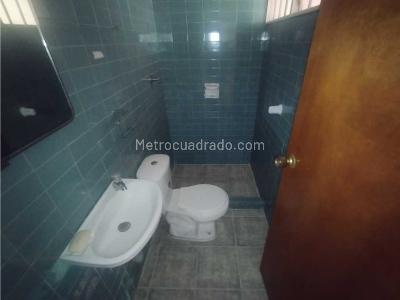 Casa de 5 alcobas en venta en Belen Rosales, Medellín, 295 m² · foto 7 de 12