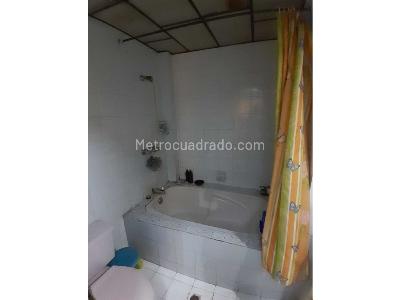 Casa de 5 alcobas en venta en Boston, Medellín, 350 m² · foto 17 de 20