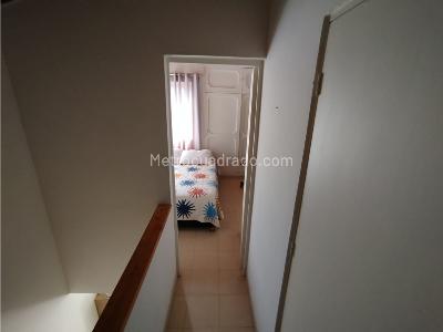 Casa de 4 alcobas en venta en Buenos Aires, Medellín, 78 m² · foto 8 de 20